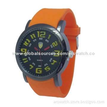 New Sports Watch for Men, 30 Meters Waterproof, Japan Quartz Movement, Silicone Strap